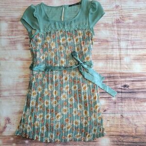 Doe & Rae Pleated Dress Coquette Feminine Floral Waist Tie M